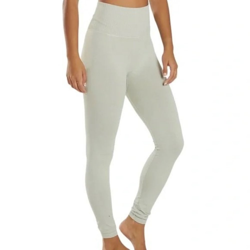Free People Movement NWT Good Karma Legging Size M/L in Sea Glass